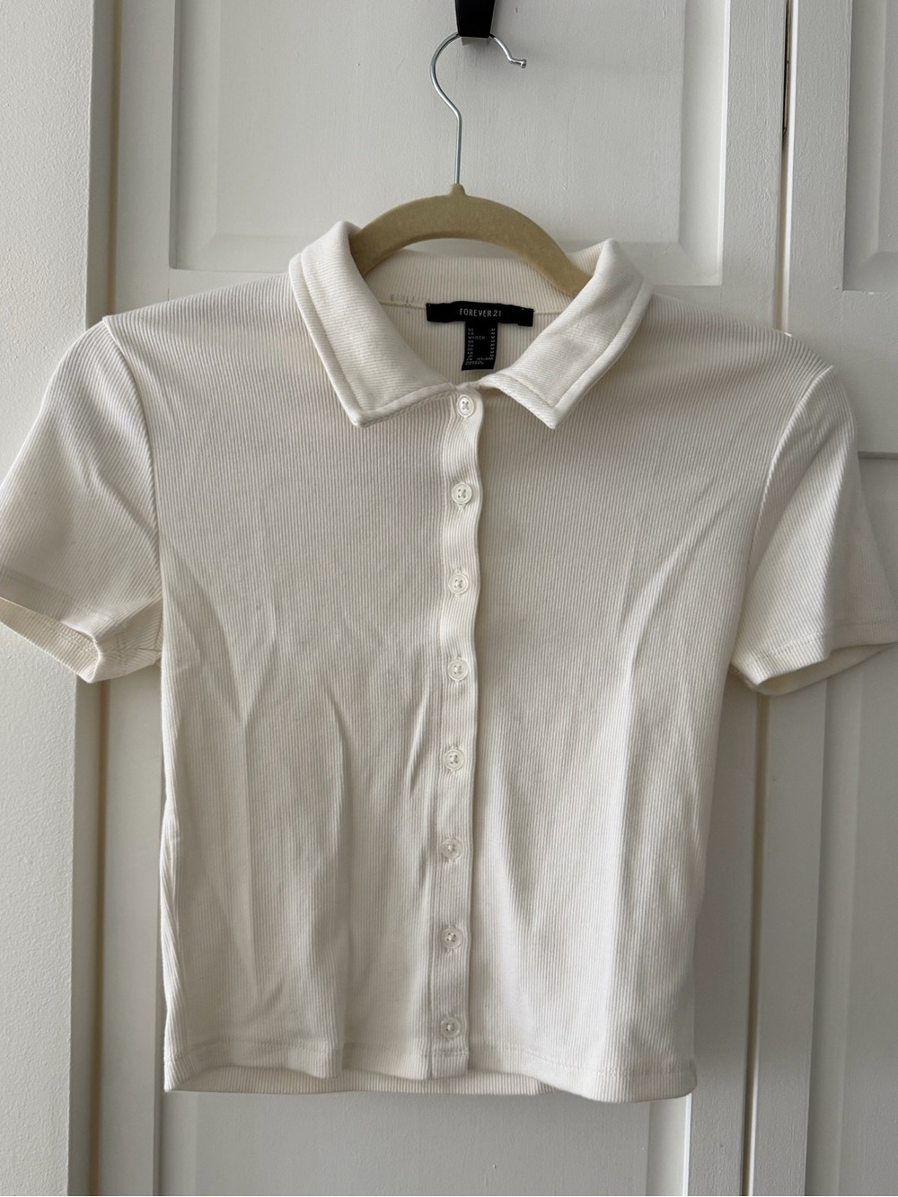 Forever 21 Ribbed Polo Shirt | Cream Short Sleeve Button Down Size M